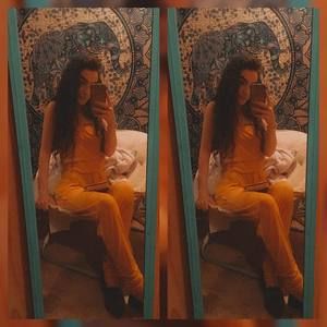 Meet your Posher, Brooke